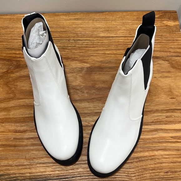 NIB size 7.5  boots - Picture 2 of 9